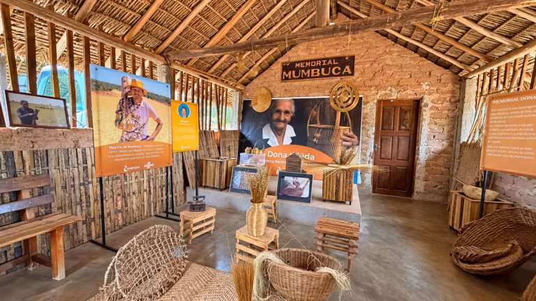 Memorial da Comunidade Quilombo de Mumbuca l Jalapão 4x4 Turismo e Aventura